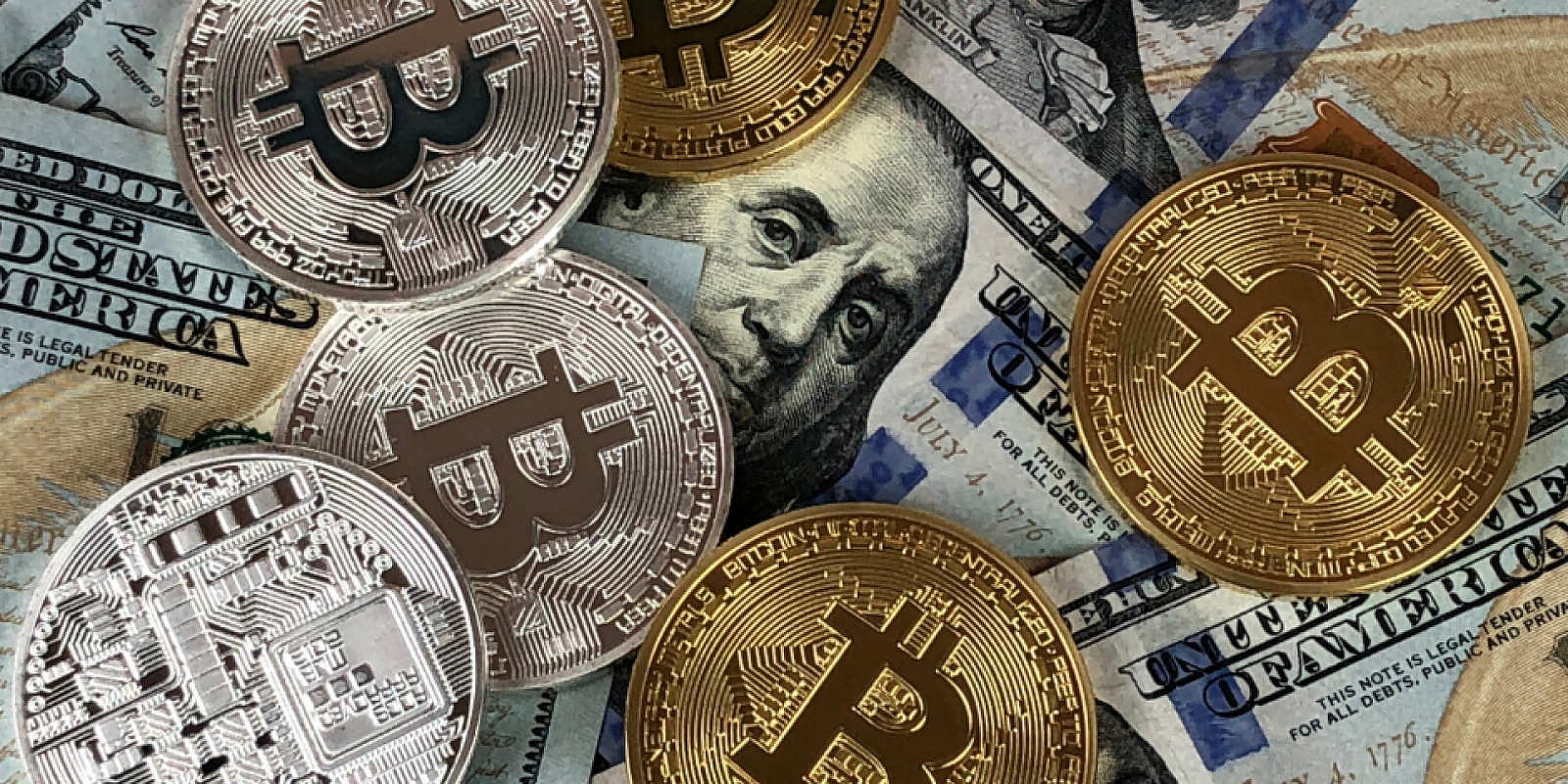 Bitcoin và altcoin phục hồi nhẹ: Nhà đầu tư chờ đợi FED nới lỏng